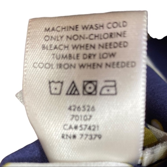 Ann Taylor Pleated Cuff Butterfly Print Blouse Size M - Picture 9 of 9